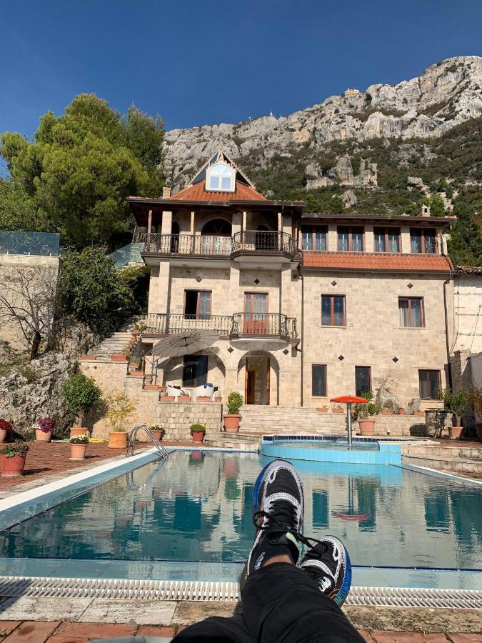 Villa Celaj “The Castle” Krujë Dış mekan fotoğraf