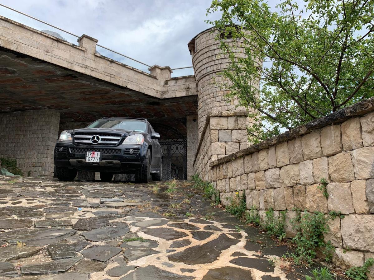 Villa Celaj “The Castle” Krujë Dış mekan fotoğraf